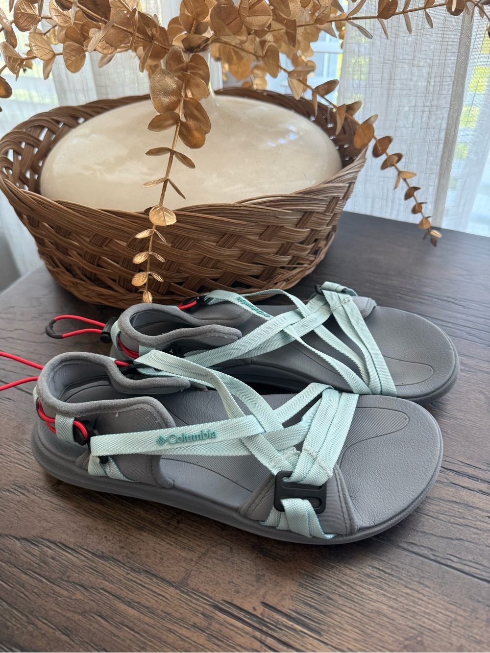 Women’s Columbia Sandals woman size 6